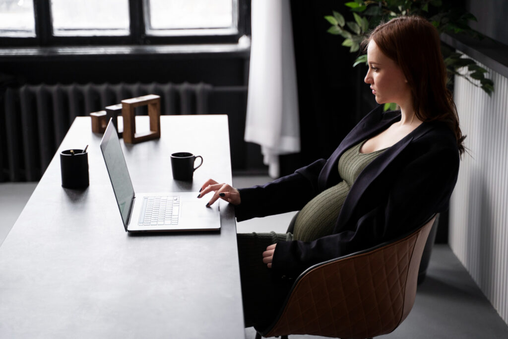 When to Stop Working When Pregnant
